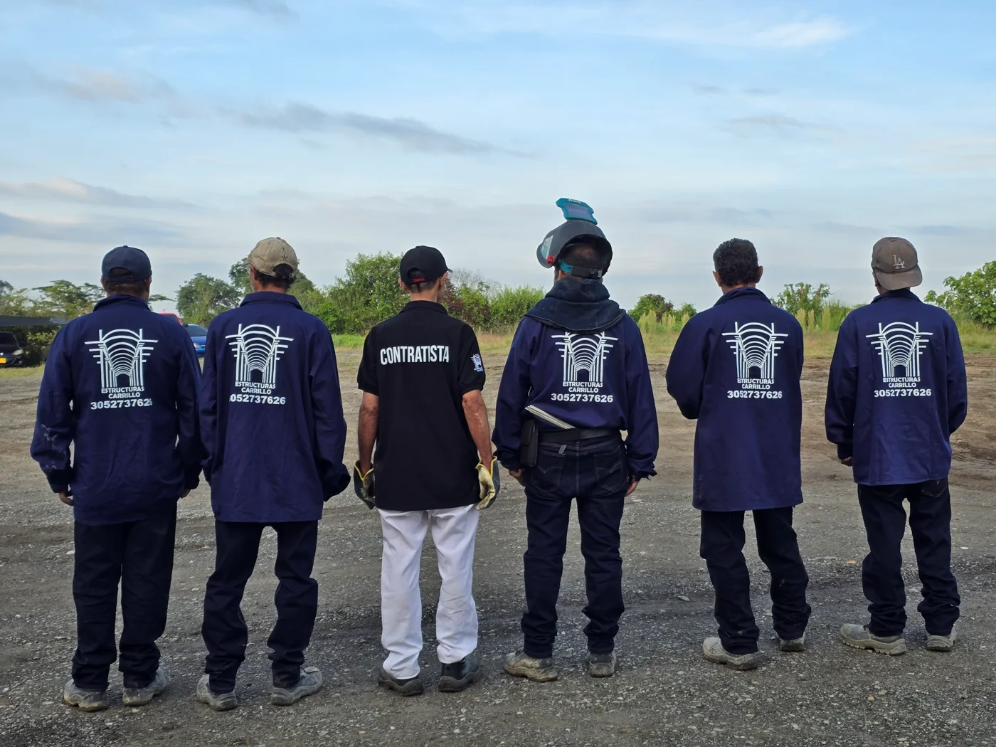 Equipo DEKO Estructuras Carrillo con dotación en obra